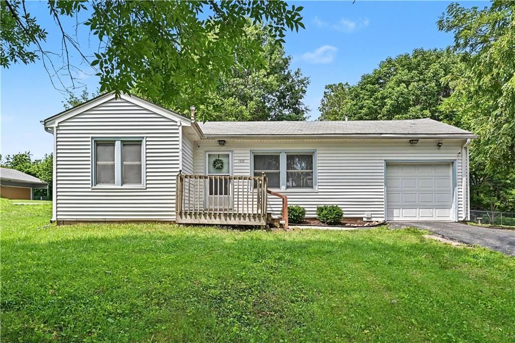 100 NE 73rd Street, Gladstone, MO