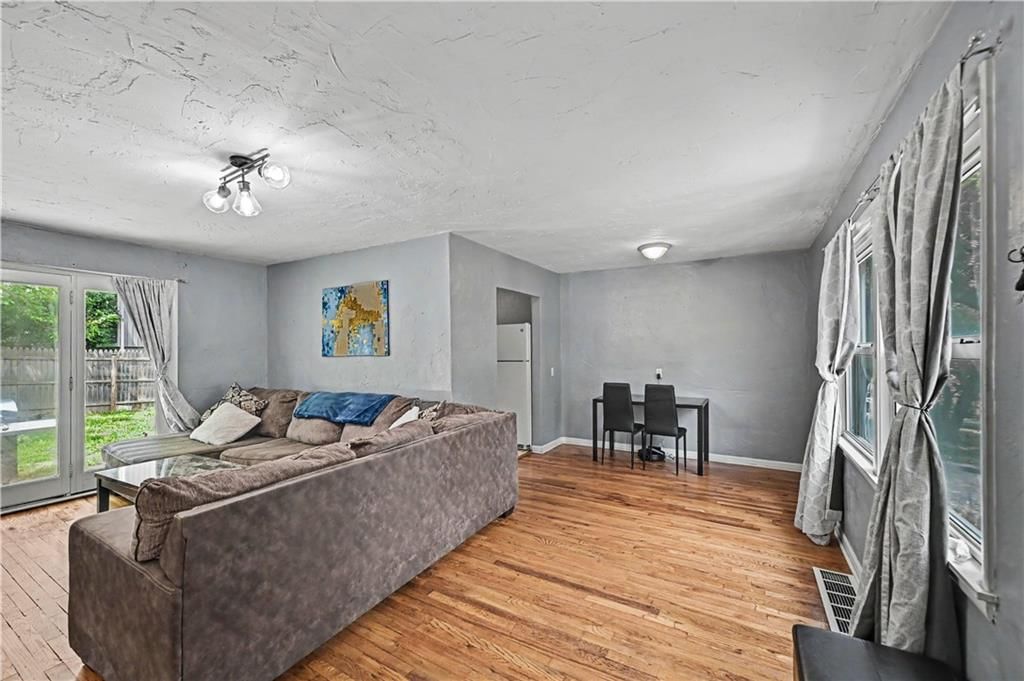 100 NE 73rd Street — photo 10
