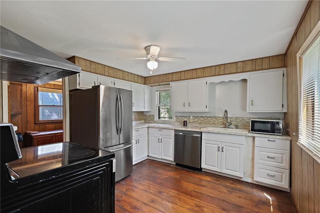419 S Eddy Street — photo 9
