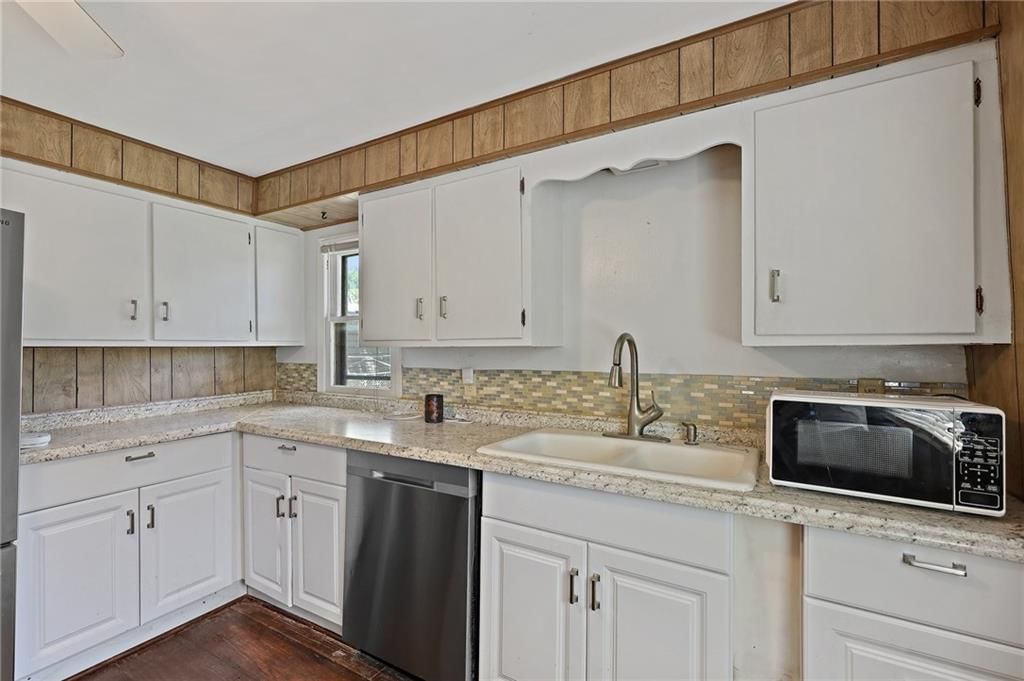 419 S Eddy Street — photo 10