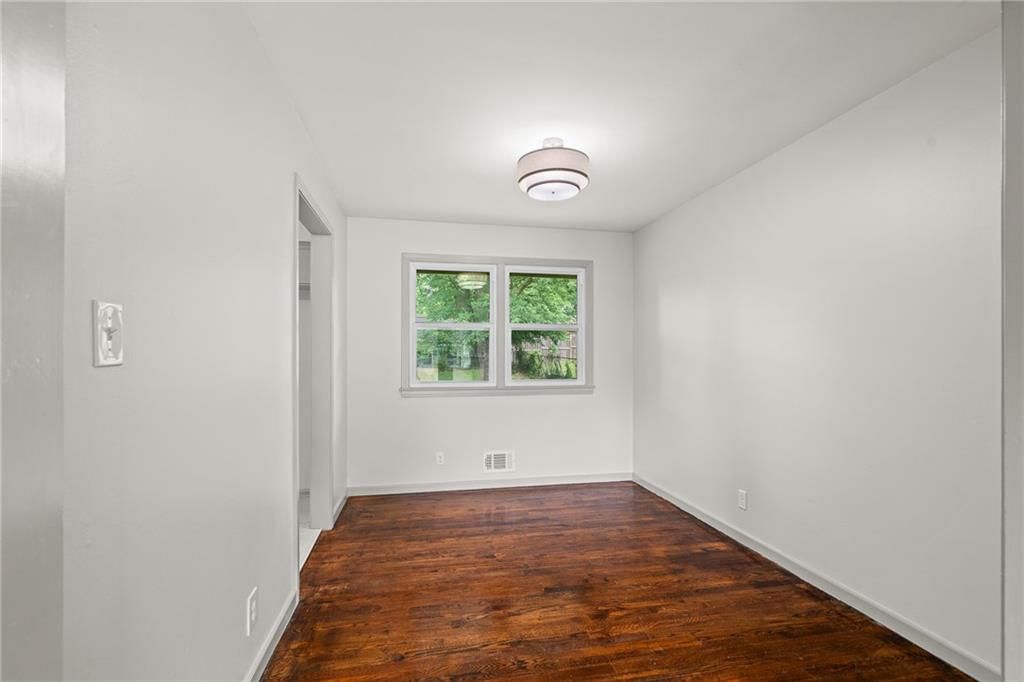 7323 Maywood Avenue — photo 9