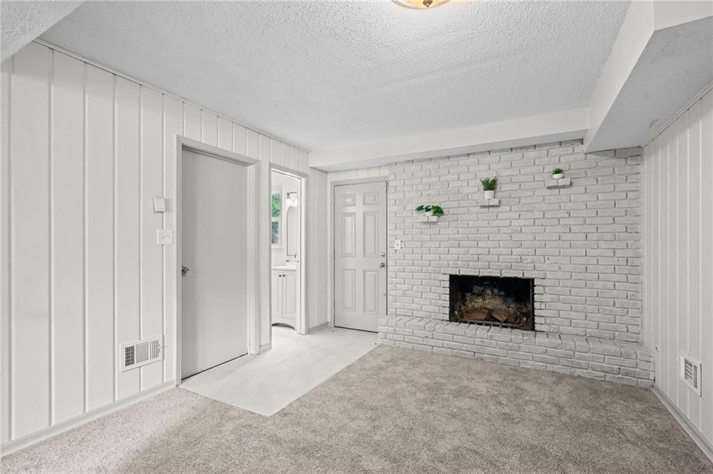 7323 Maywood Avenue — photo 20