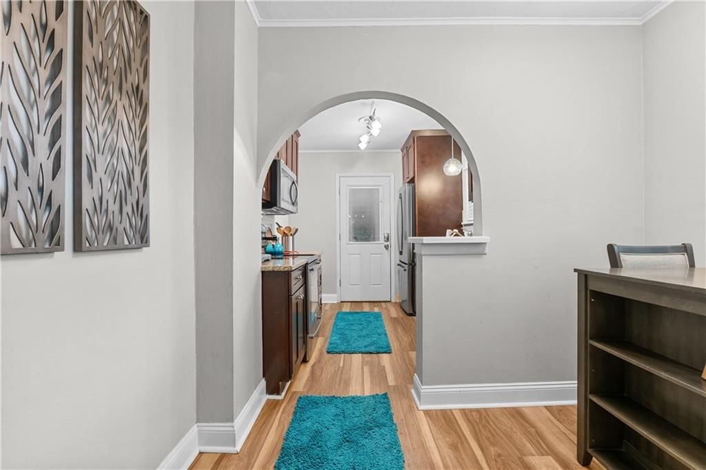 504 W 77th Street — photo 10