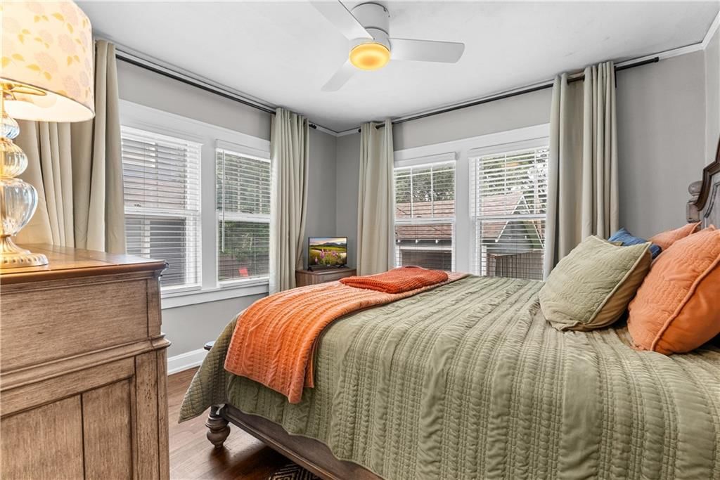 504 W 77th Street — photo 16
