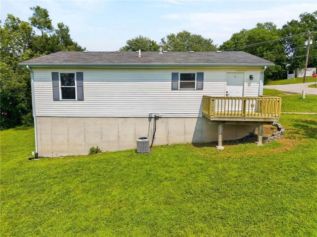 604 W Royle Street — photo 5
