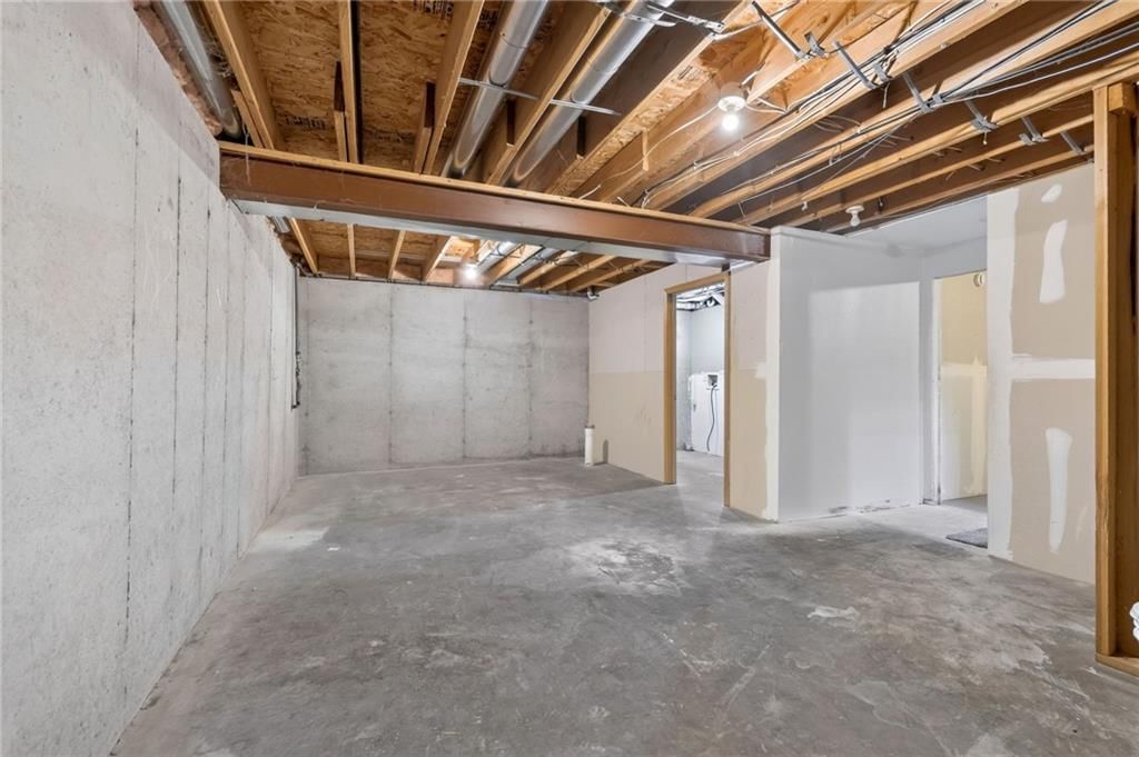 604 W Royle Street — photo 23