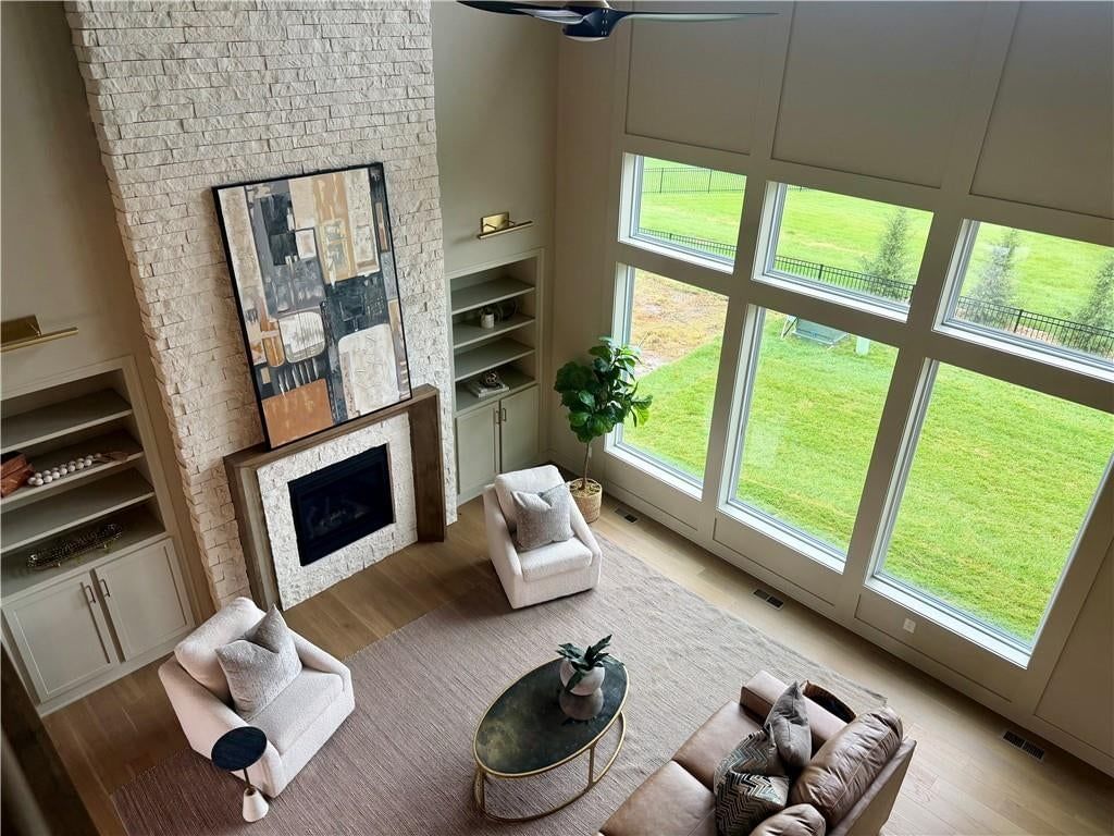 19873 W 114th Place, Olathe, KS: listing photo 2