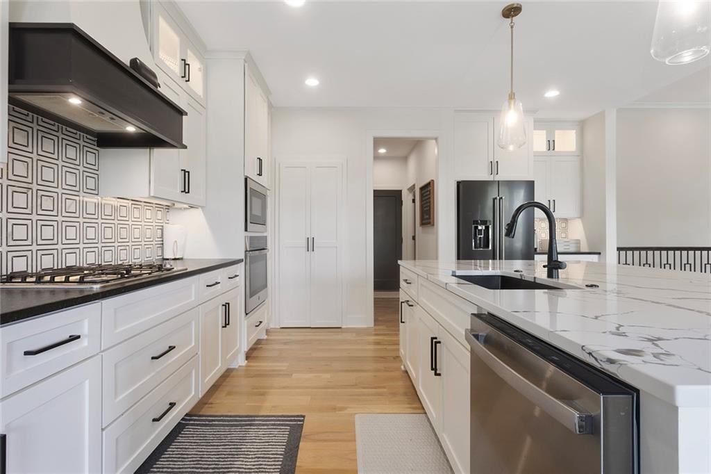 22459 W 87TH Terrace — photo 14