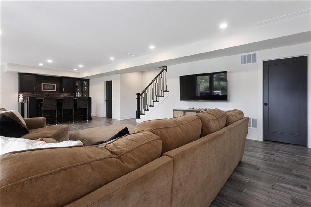 22459 W 87TH Terrace — photo 39