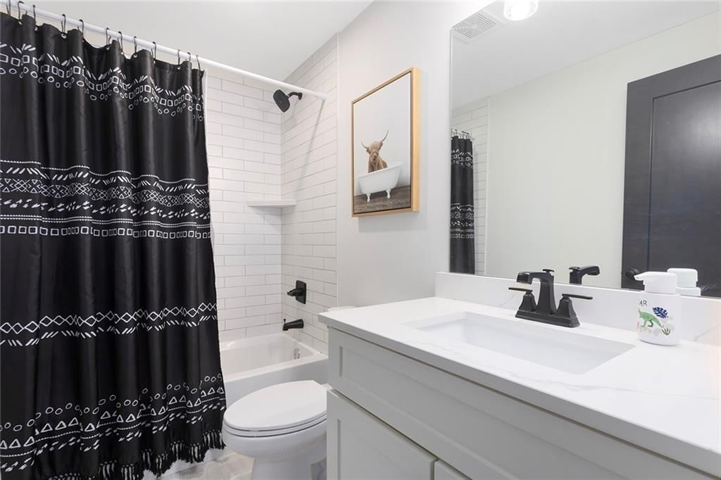 22459 W 87TH Terrace — photo 42