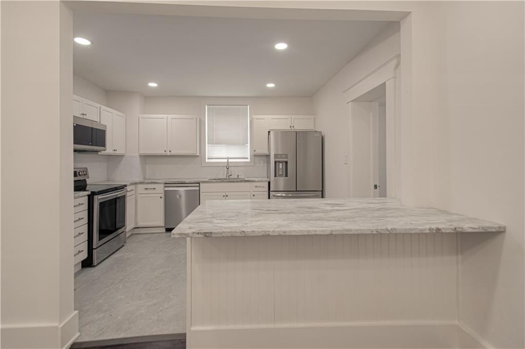 1704 Lake Avenue — photo 12