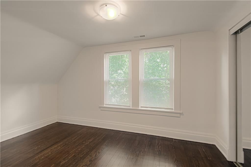 1704 Lake Avenue — photo 18