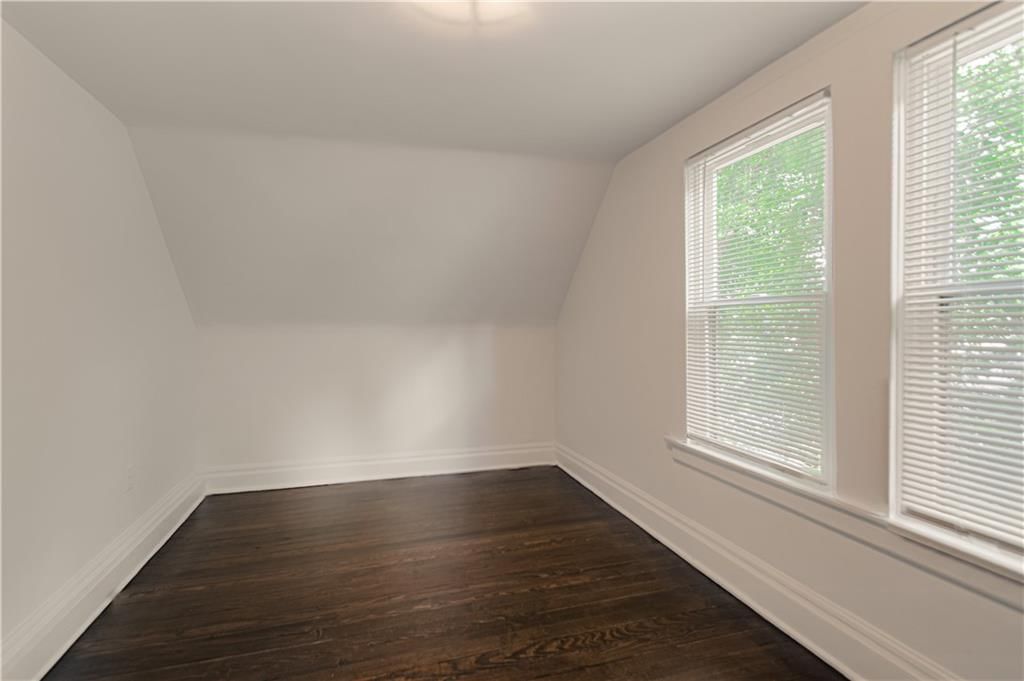 1704 Lake Avenue — photo 19