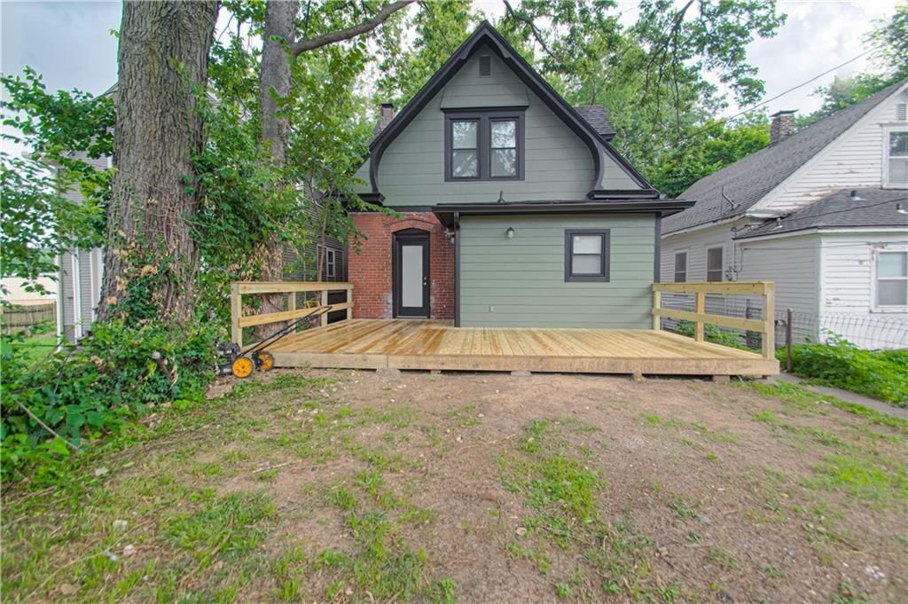 1704 Lake Avenue — photo 30