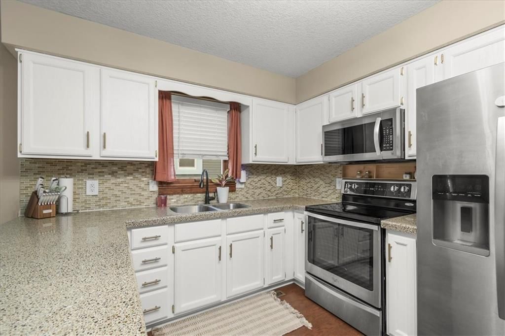 926 E Myrtle Street — photo 16