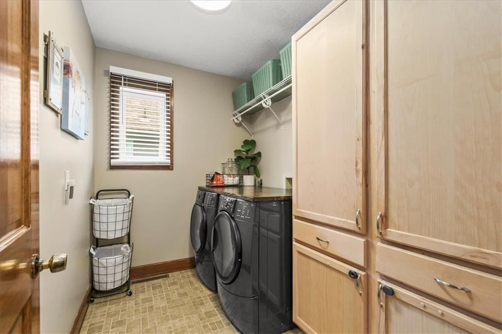 926 E Myrtle Street — photo 23