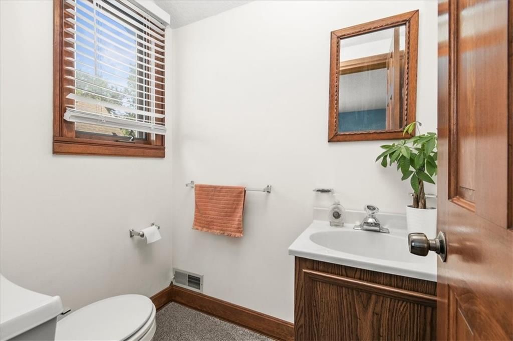 926 E Myrtle Street — photo 25