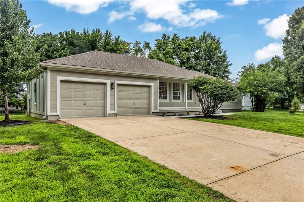 701 Horseshoe Drive — photo 2