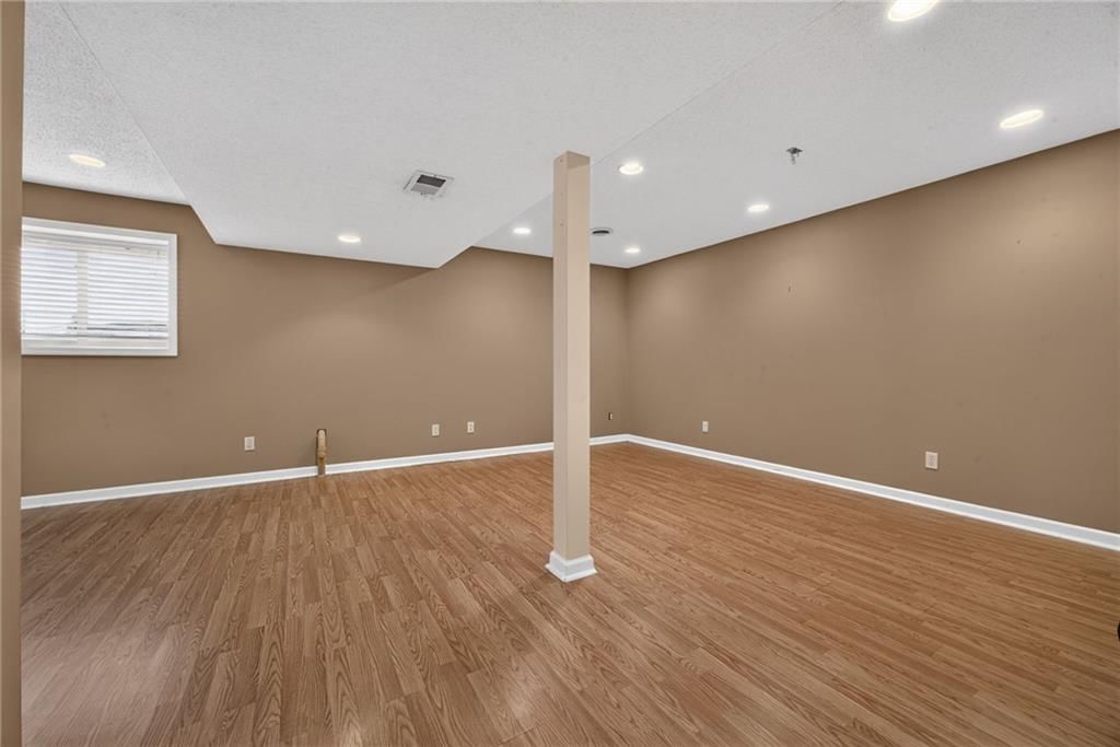 15570 S ALDEN Street — photo 32