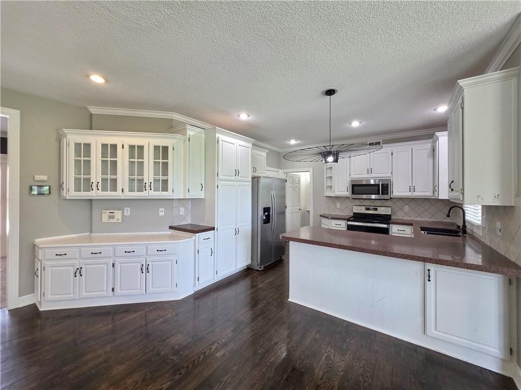 15647 S Widmer Street — photo 31