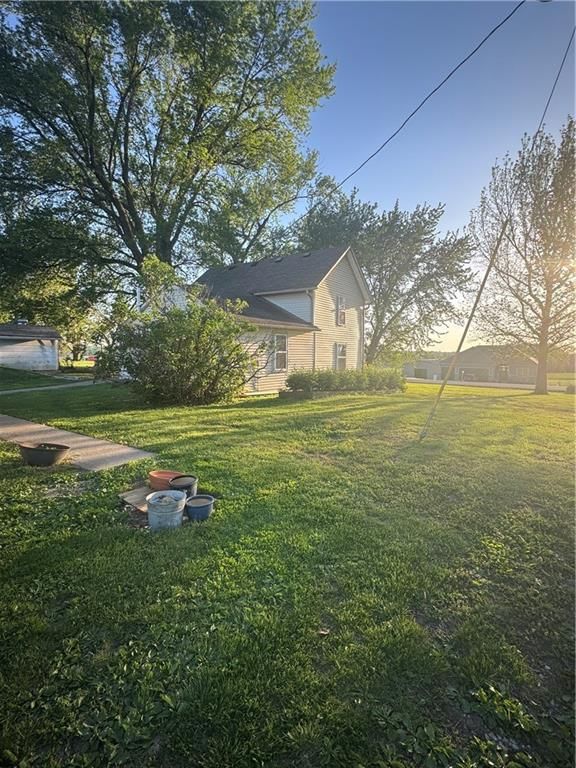16985 SMITH Road — photo 3