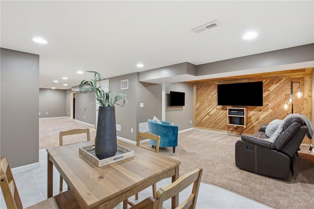 8821 Lowell Avenue — photo 31