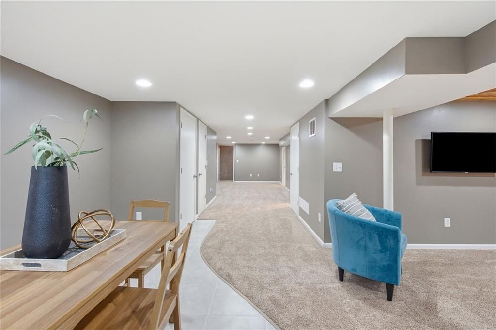 8821 Lowell Avenue — photo 32