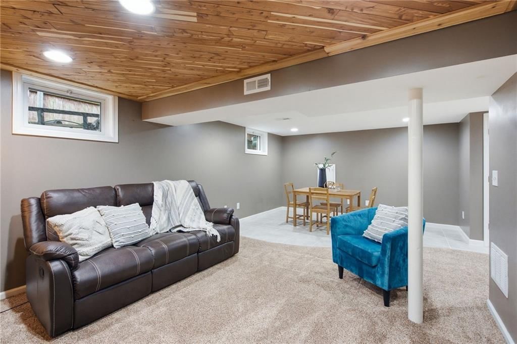 8821 Lowell Avenue — photo 34