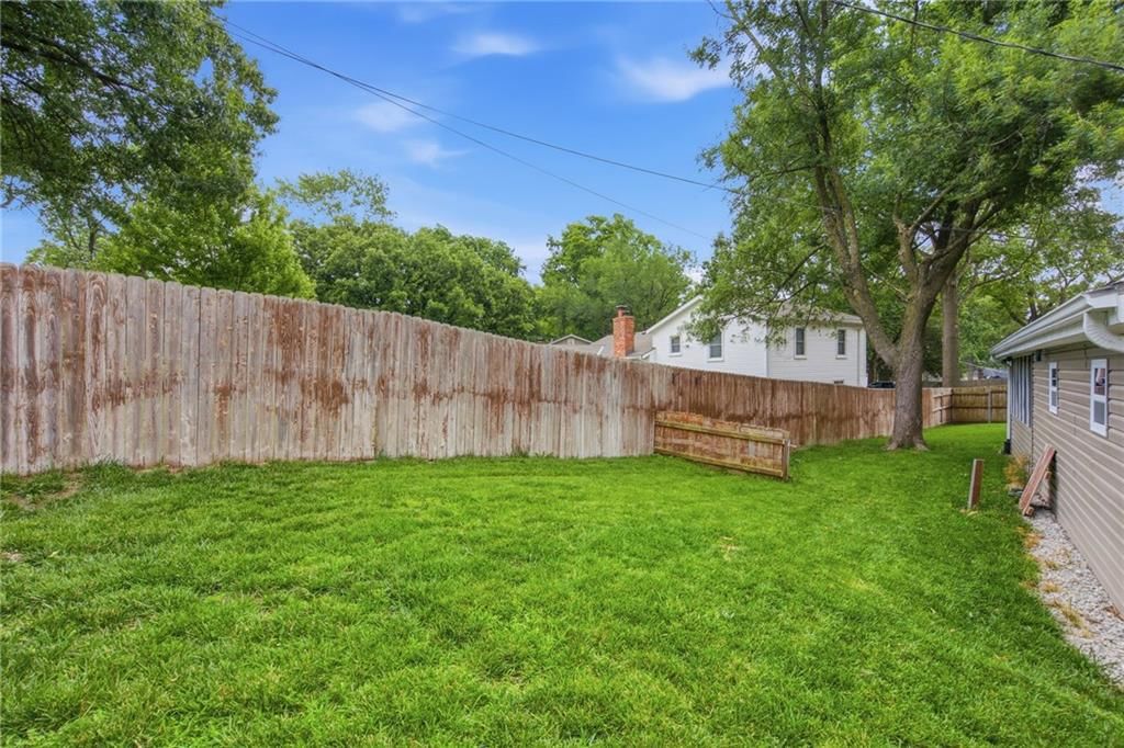 8821 Lowell Avenue — photo 38