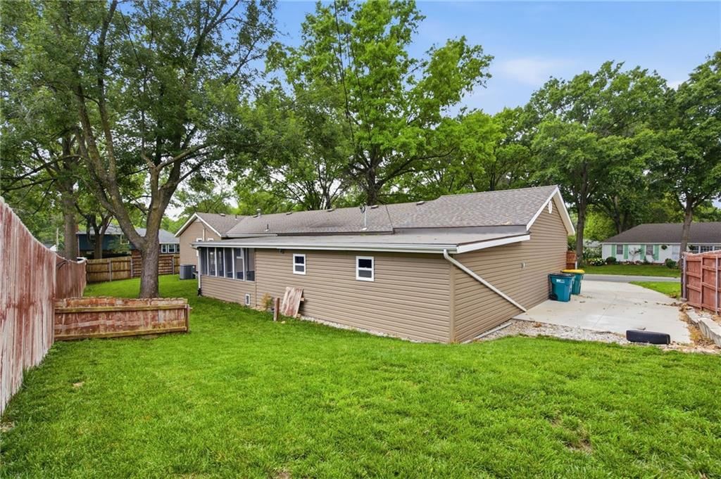 8821 Lowell Avenue — photo 39