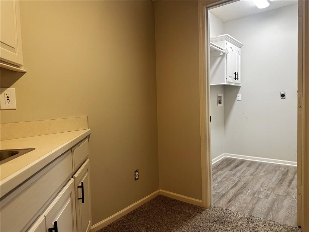 8503 W 156 Terrace — photo 35
