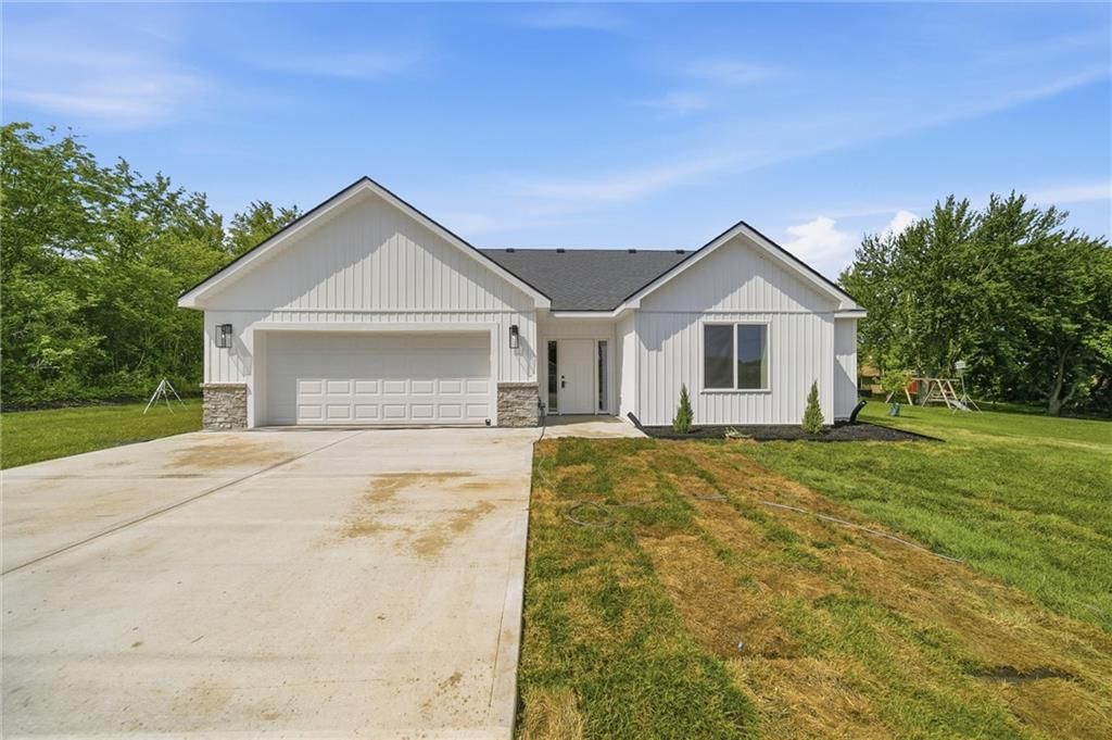 7847 Seneca Lake Road — photo 1