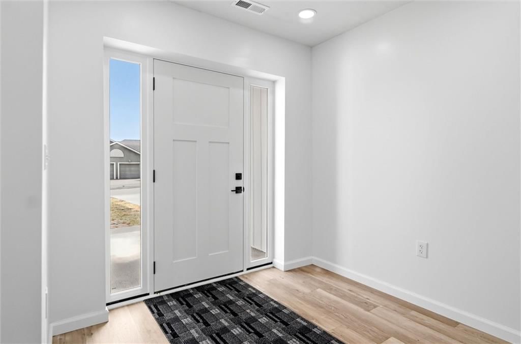 7847 Seneca Lake Road — photo 41