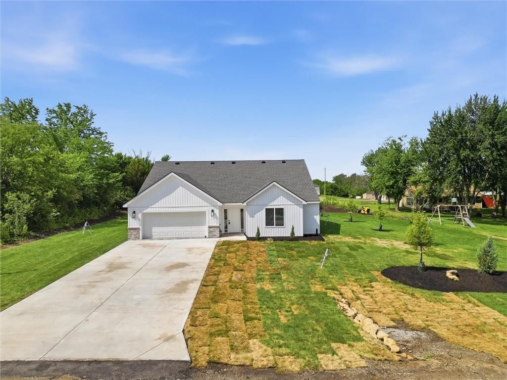 7847 Seneca Lake Road — photo 49