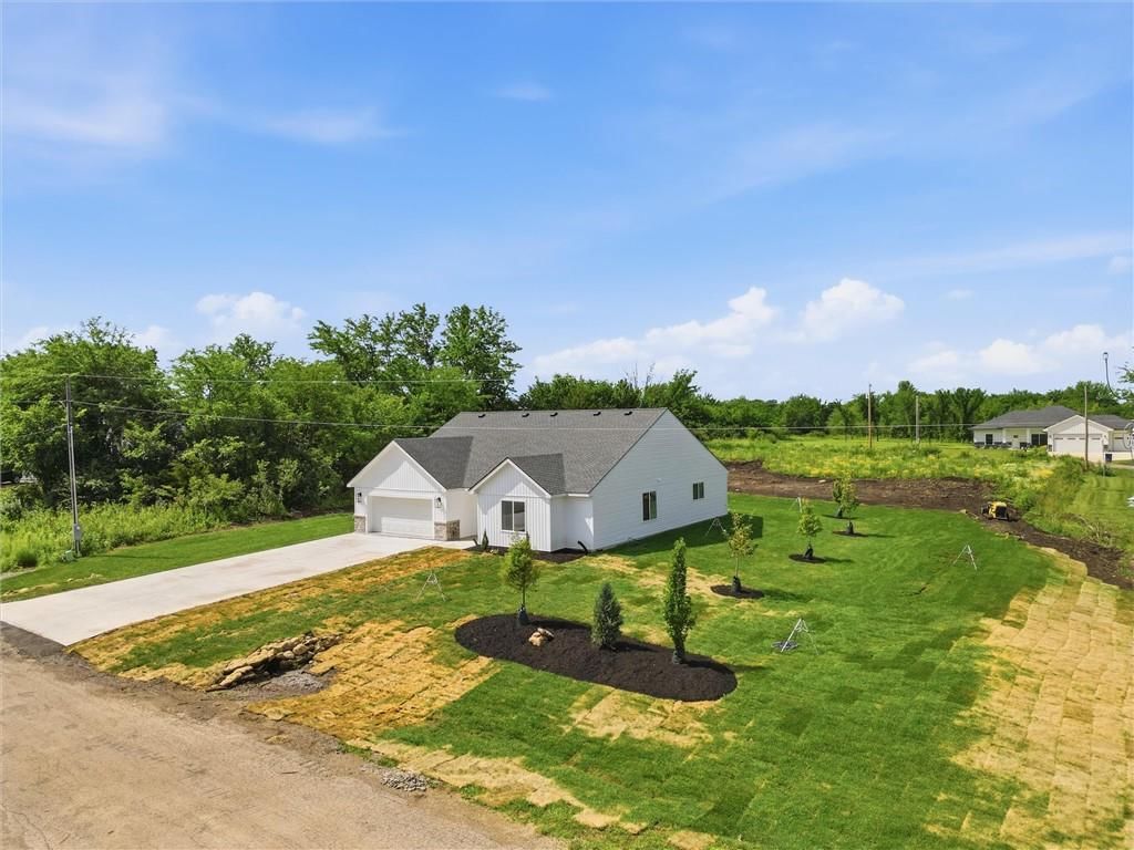 7847 Seneca Lake Road — photo 50