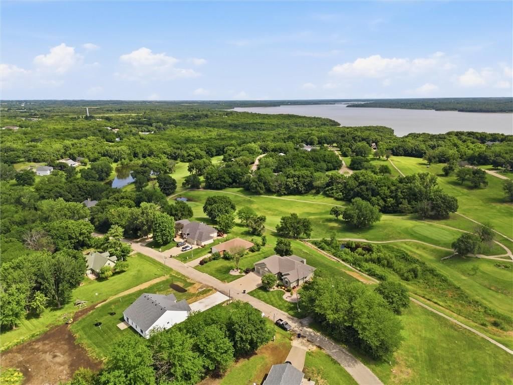 7847 Seneca Lake Road — photo 57