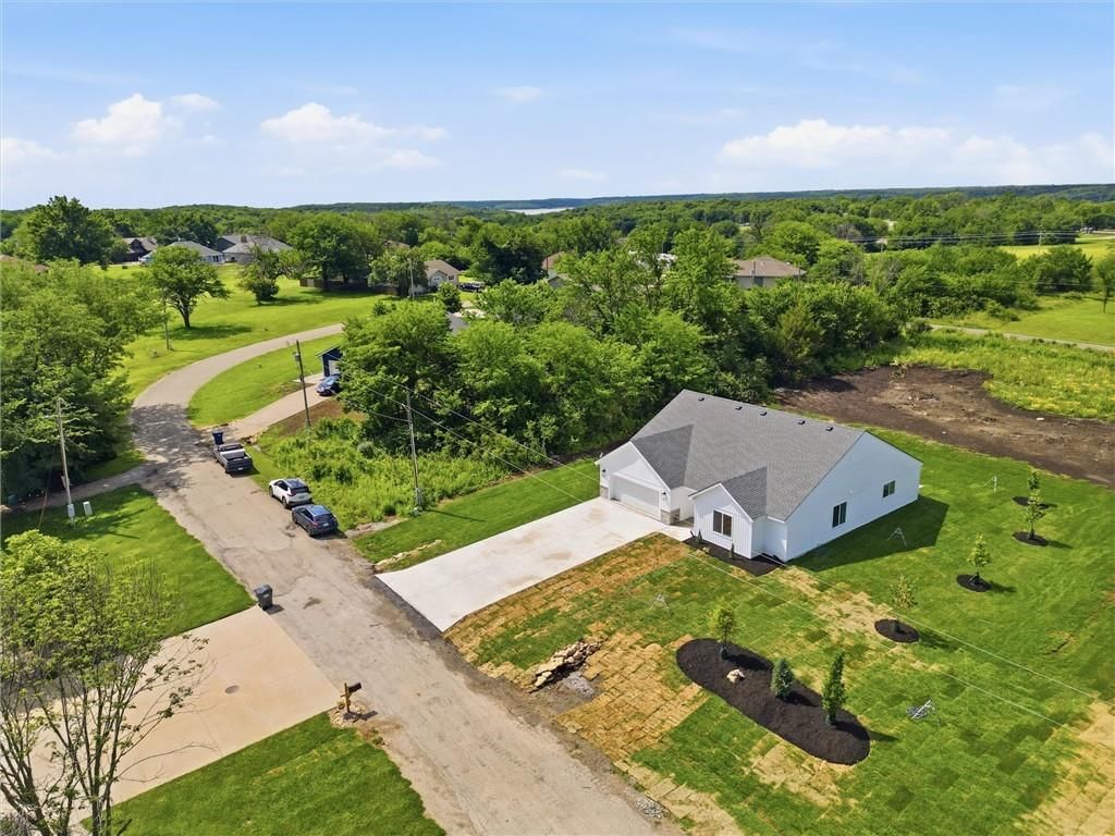 7847 Seneca Lake Road — photo 61