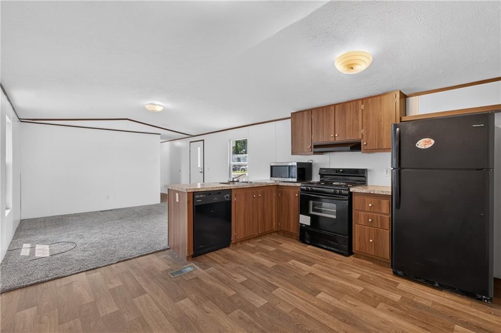 610 E Orchard Street — photo 11