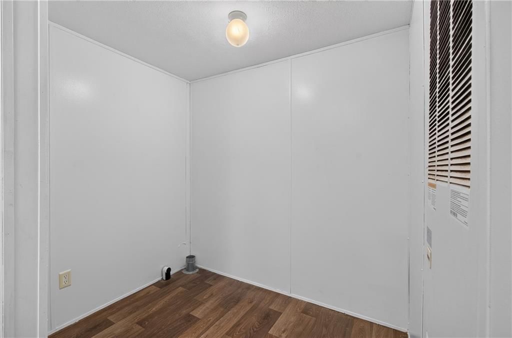 610 E Orchard Street — photo 14