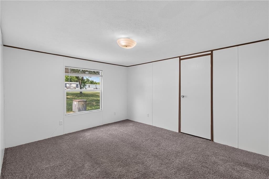 610 E Orchard Street — photo 16