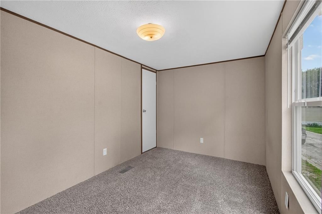 610 E Orchard Street — photo 22