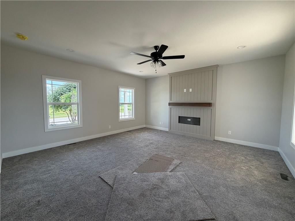 16871 W 164th Terrace, Olathe, KS