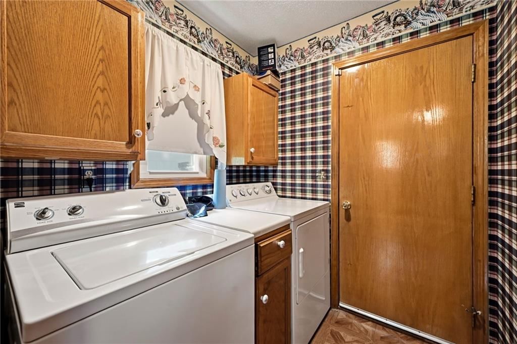 1810 NW Harbor Court — photo 15