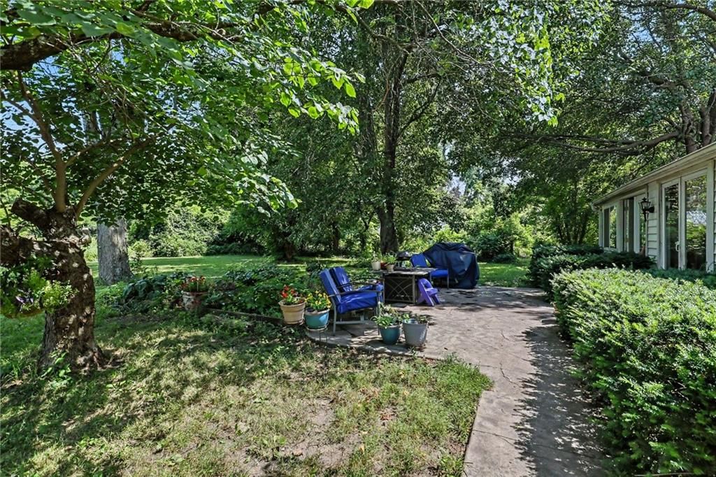 321 N Buckner Tarsney Road — photo 40