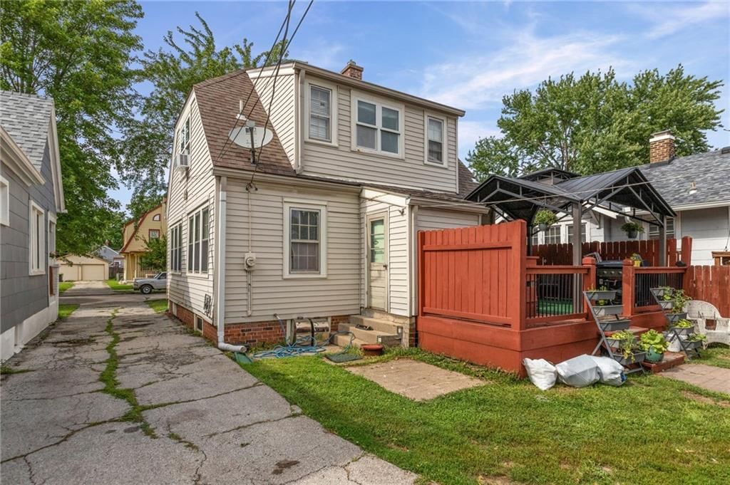 811 E 23rd Avenue — photo 22