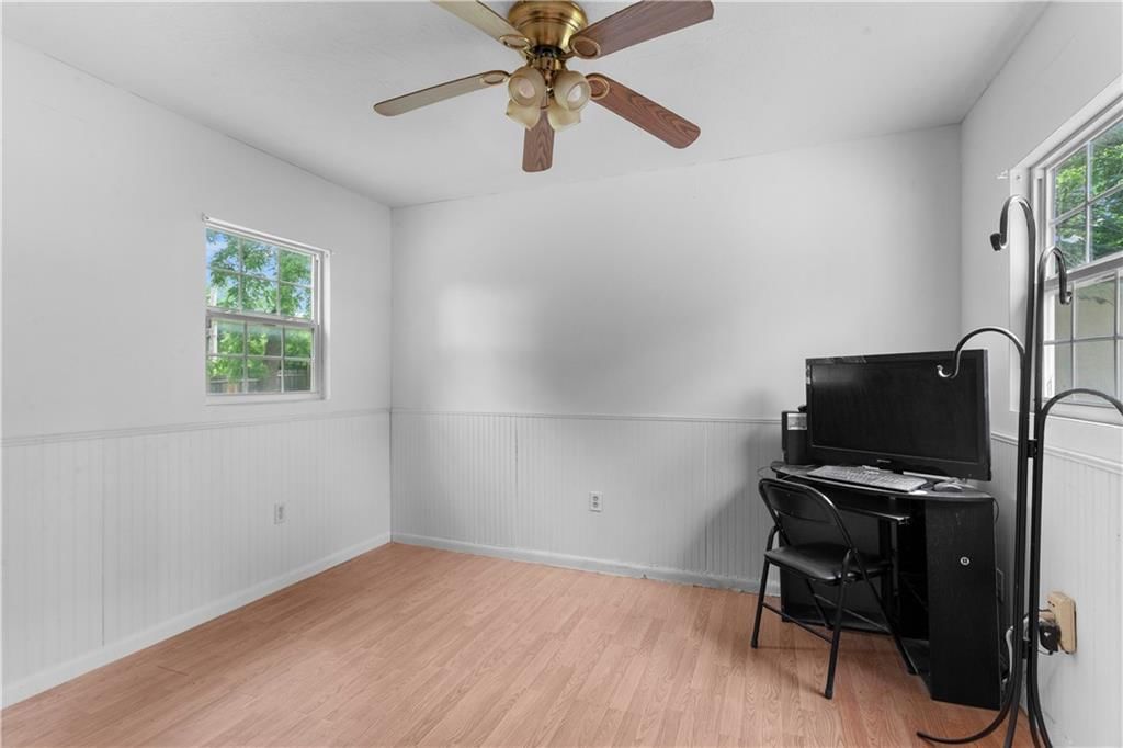 841 S Leslie Avenue — photo 20