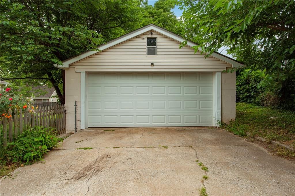 841 S Leslie Avenue — photo 23