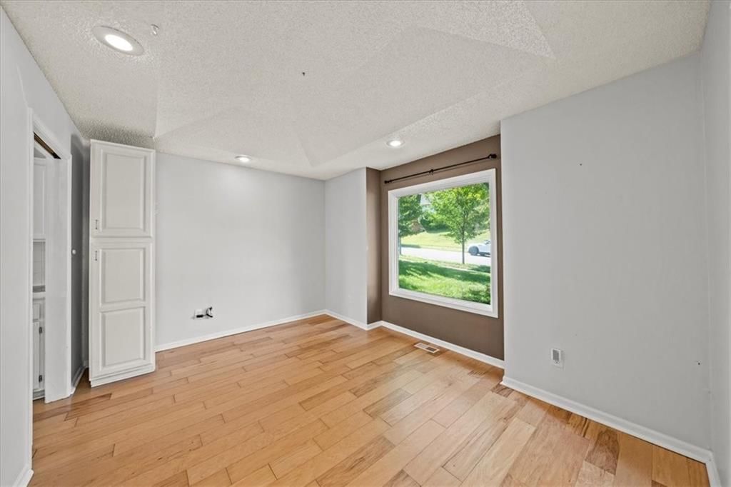 3408 E 104th Street — photo 5