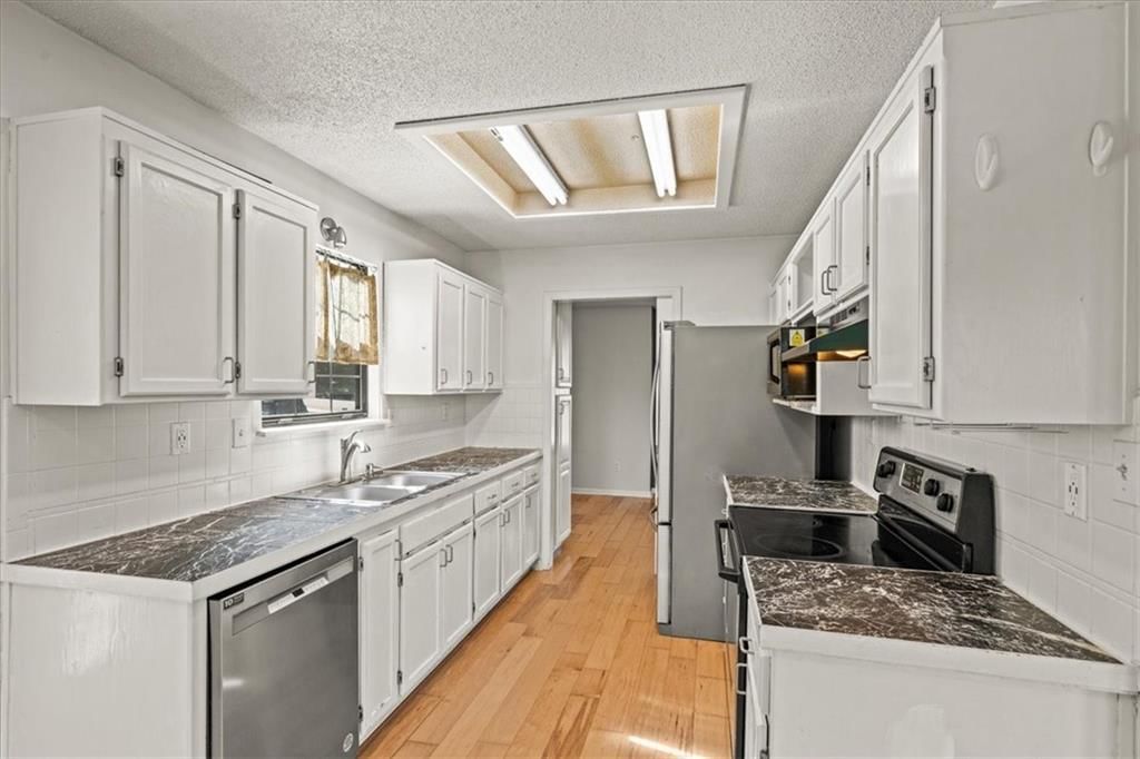 3408 E 104th Street — photo 12
