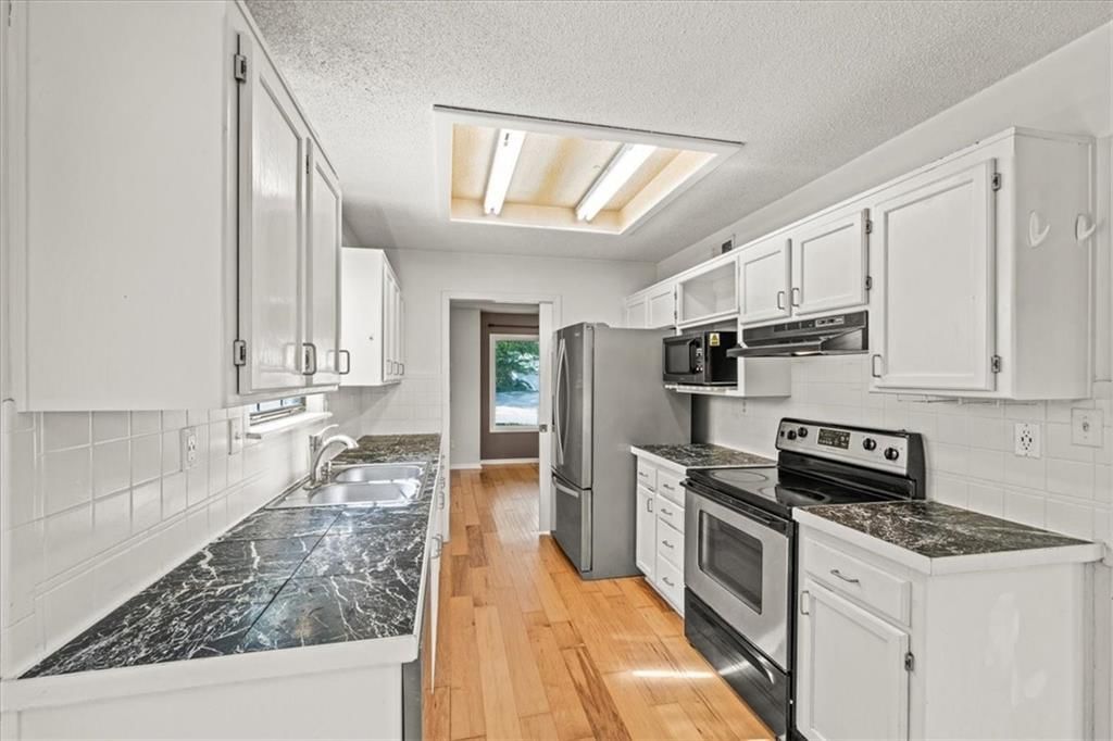 3408 E 104th Street — photo 14